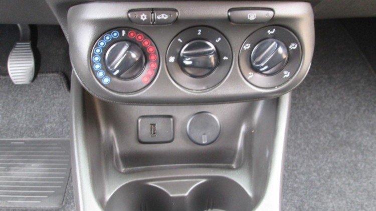Opel Corsa 1.3 CDTI " COLOR EDITION "