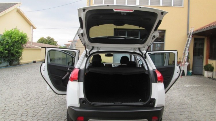 Peugeot 2008 1.6 BlueHDI " STYLE "