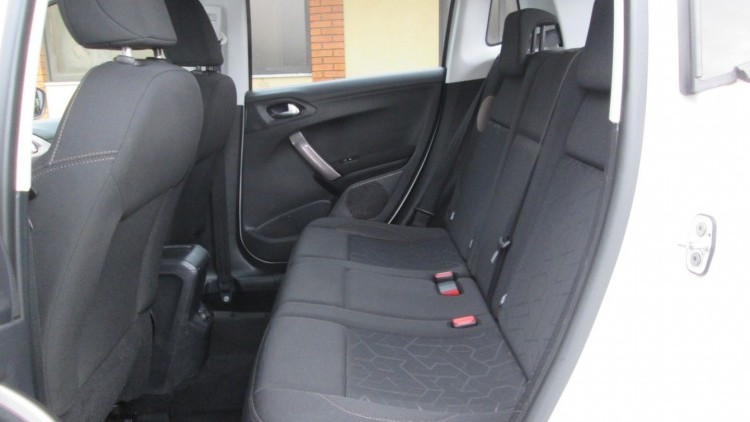 Peugeot 2008 1.6 BlueHDI " STYLE "