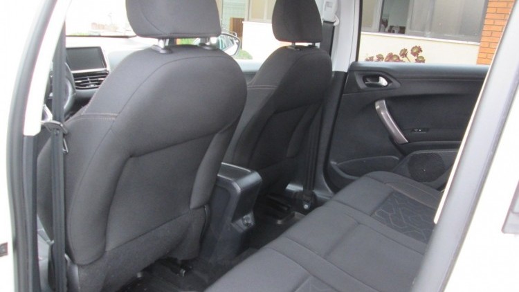 Peugeot 2008 1.6 BlueHDI " STYLE "