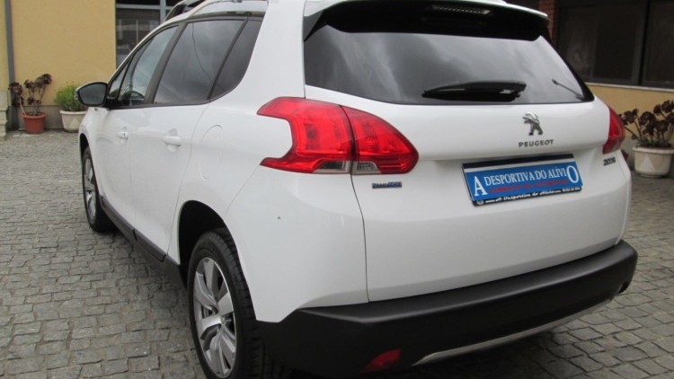 Peugeot 2008 1.6 BlueHDI " STYLE "