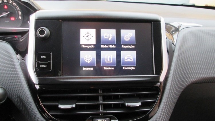 Peugeot 2008 1.6 BlueHDI " STYLE "