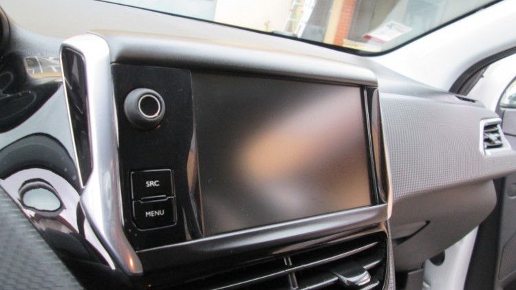 Peugeot 2008 1.6 BlueHDI " STYLE "