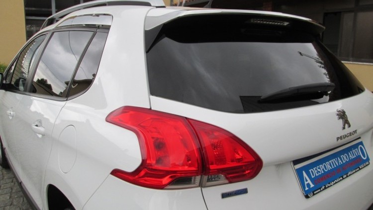 Peugeot 2008 1.6 BlueHDI " STYLE "