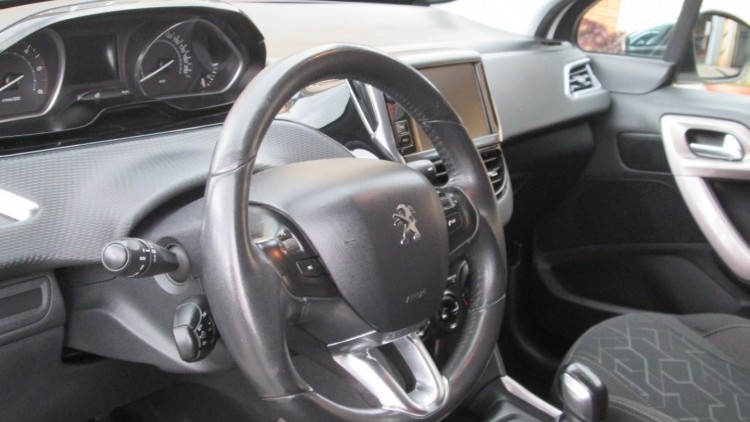 Peugeot 2008 1.6 BlueHDI " STYLE "