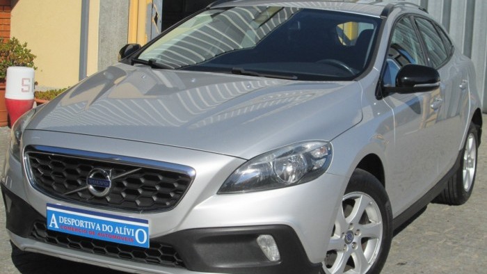 Volvo V40 Cross Country 1.6 D2 Momentum