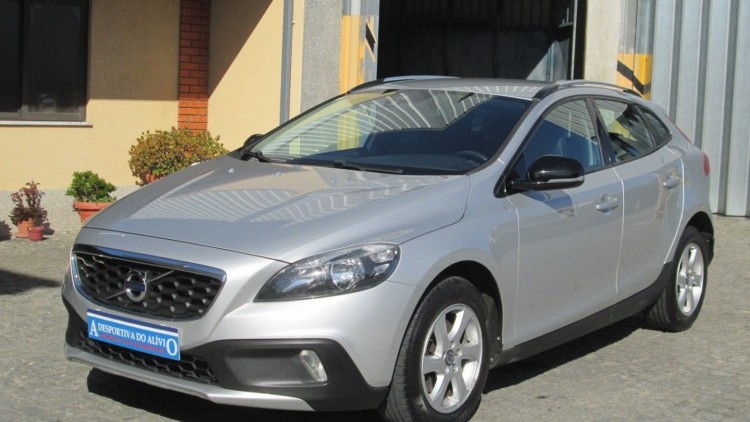 Volvo V40 Cross Country 1.6 D2 Momentum