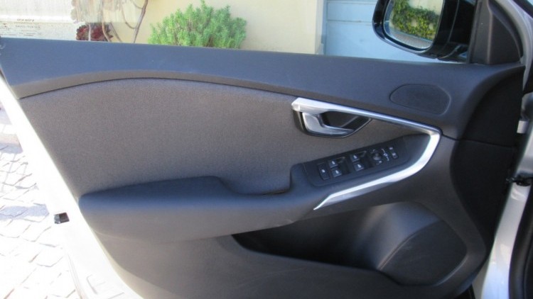 Volvo V40 Cross Country 1.6 D2 Momentum