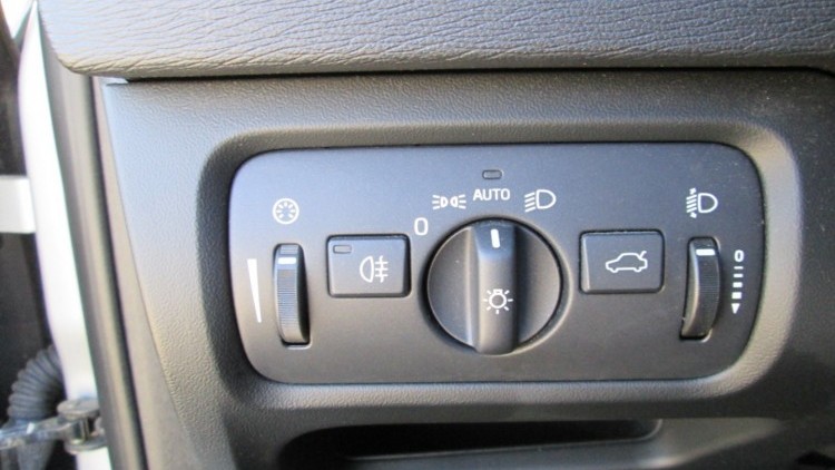 Volvo V40 Cross Country 1.6 D2 Momentum