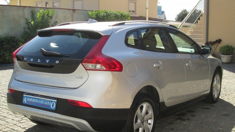 Volvo V40 Cross Country 1.6 D2 Momentum