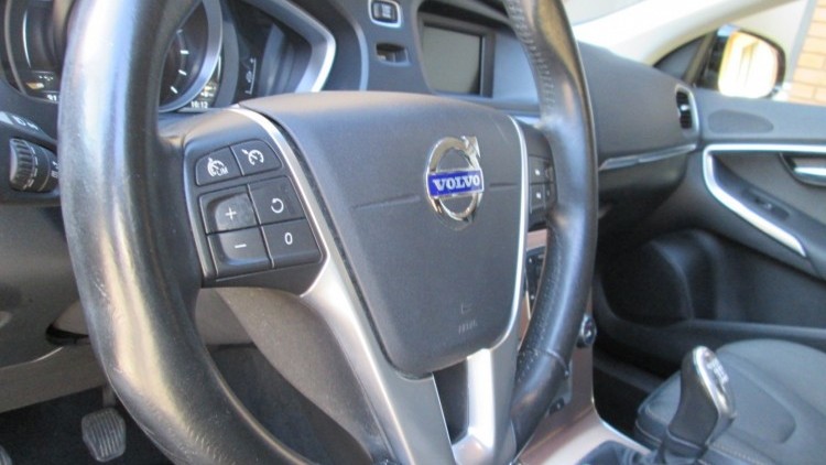 Volvo V40 Cross Country 1.6 D2 Momentum