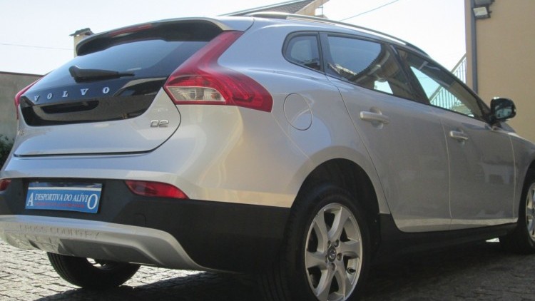 Volvo V40 Cross Country 1.6 D2 Momentum