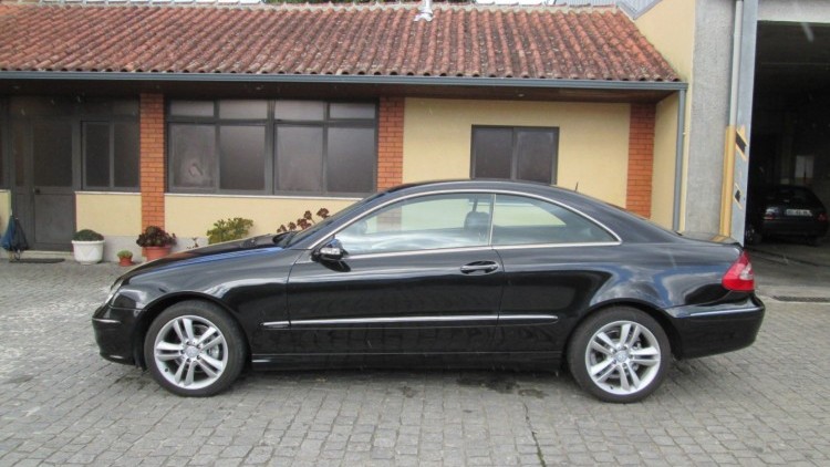 Mercedes-Benz Classe CLK 220 CDI AVANTGARDE