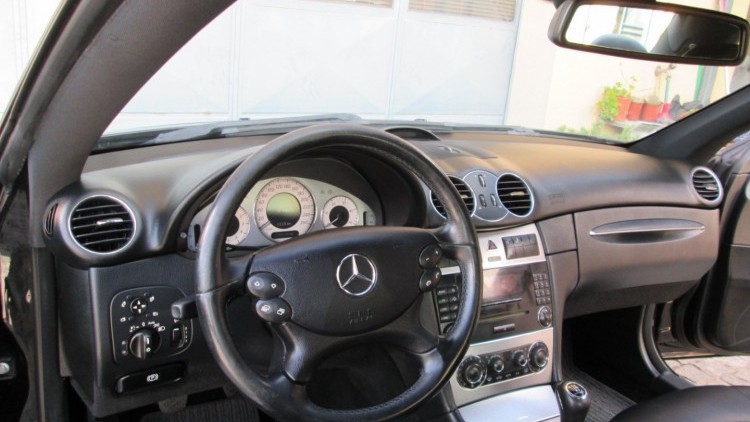 Mercedes-Benz Classe CLK 220 CDI AVANTGARDE