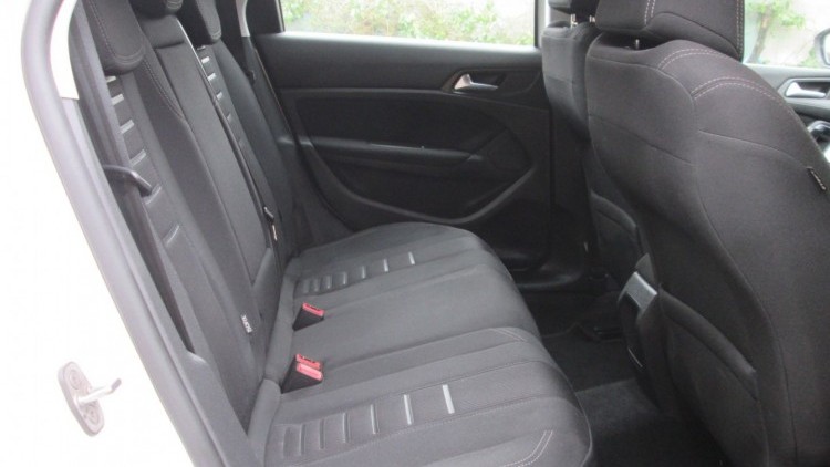 Peugeot 308 SW 1.6 BLUEHDI ALLURE 120CV