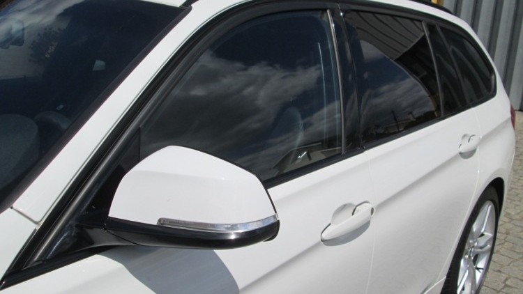 BMW S&eacute;rie 3 - 320 D Touring AUTO Pack-M