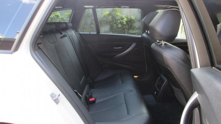 BMW S&eacute;rie 3 - 320 D Touring AUTO Pack-M