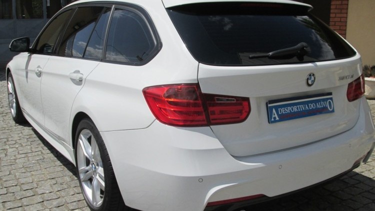 BMW S&eacute;rie 3 - 320 D Touring AUTO Pack-M