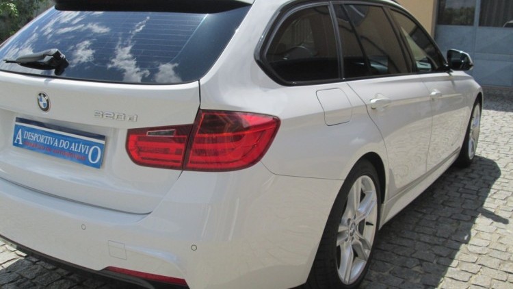 BMW S&eacute;rie 3 - 320 D Touring AUTO Pack-M