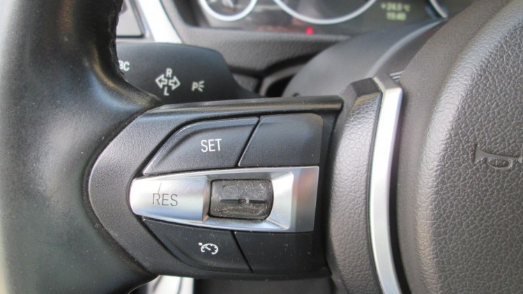 BMW S&eacute;rie 3 - 320 D Touring AUTO Pack-M