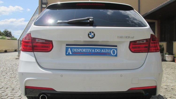 BMW S&eacute;rie 3 - 320 D Touring AUTO Pack-M