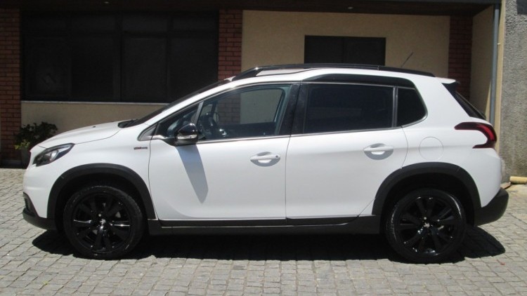 Peugeot 2008 1.6 BlueHDI " GT LINE "