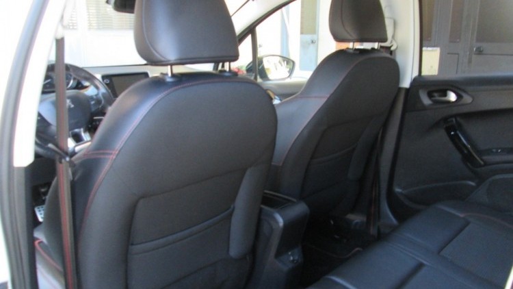 Peugeot 2008 1.6 BlueHDI " GT LINE "