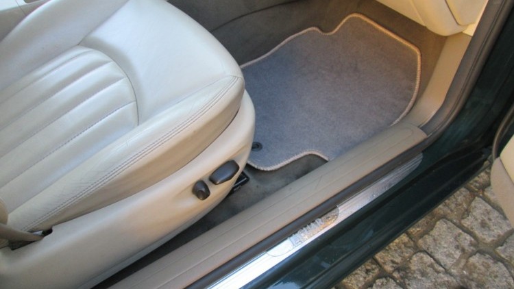 Jaguar X-Type 2.0 V6