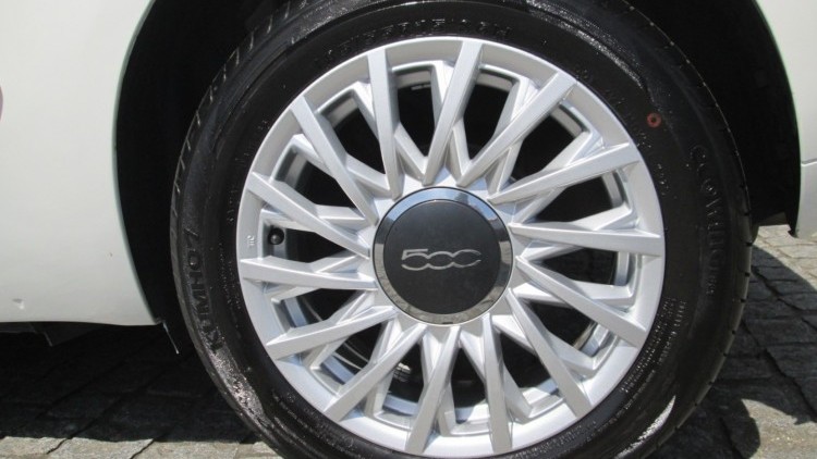 Fiat 500 1.2i LOUNGE