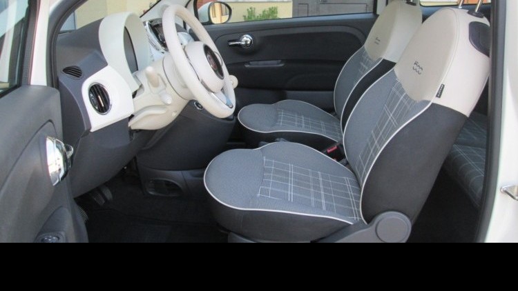 Fiat 500 1.2i LOUNGE