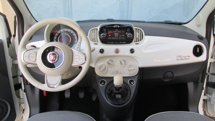 Fiat 500 1.2i LOUNGE