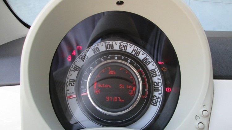 Fiat 500 1.2i LOUNGE