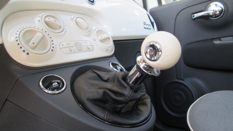 Fiat 500 1.2i LOUNGE