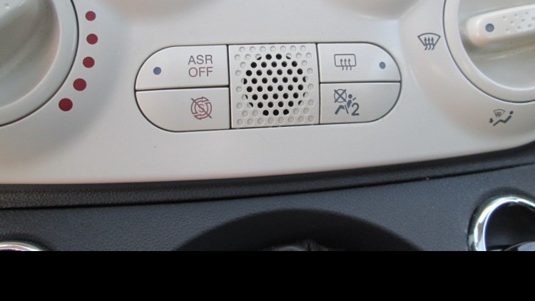 Fiat 500 1.2i LOUNGE