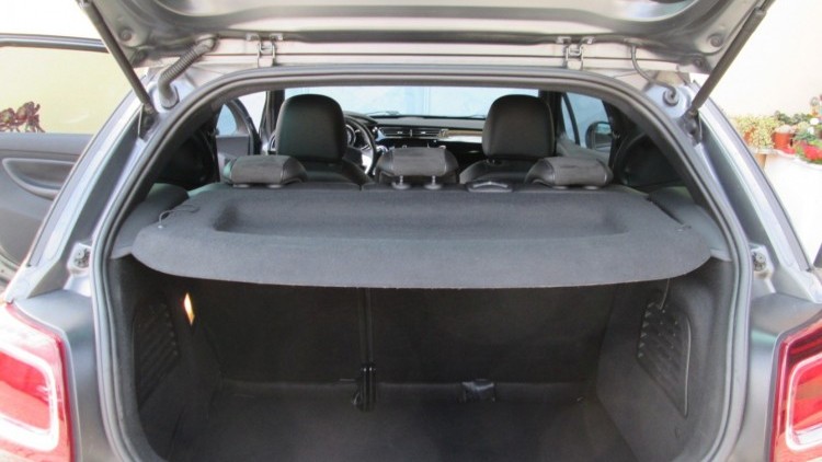 Citro&euml;n DS3 1.6 HDI SPORT CHIC