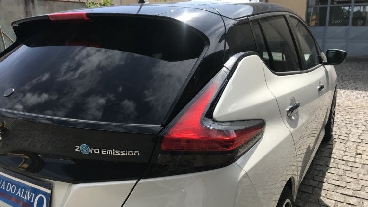 Nissan Leaf N-Connecta Two Tone Propilot Park