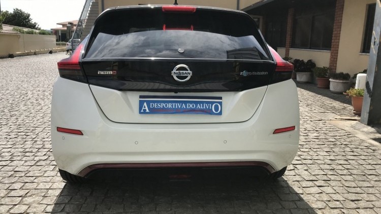 Nissan Leaf N-Connecta Two Tone Propilot Park