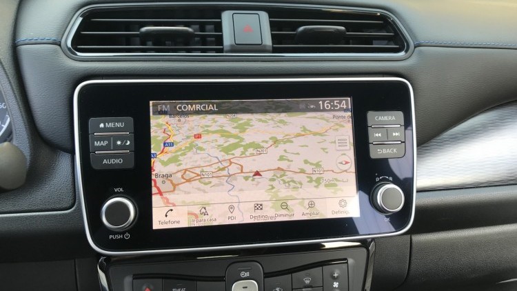 Nissan Leaf N-Connecta Two Tone Propilot Park