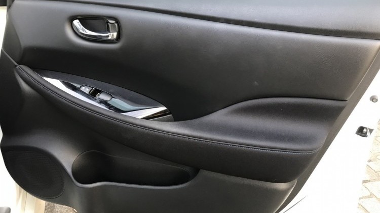 Nissan Leaf N-Connecta Two Tone Propilot Park