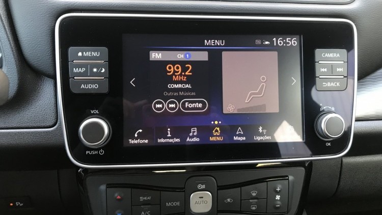 Nissan Leaf N-Connecta Two Tone Propilot Park