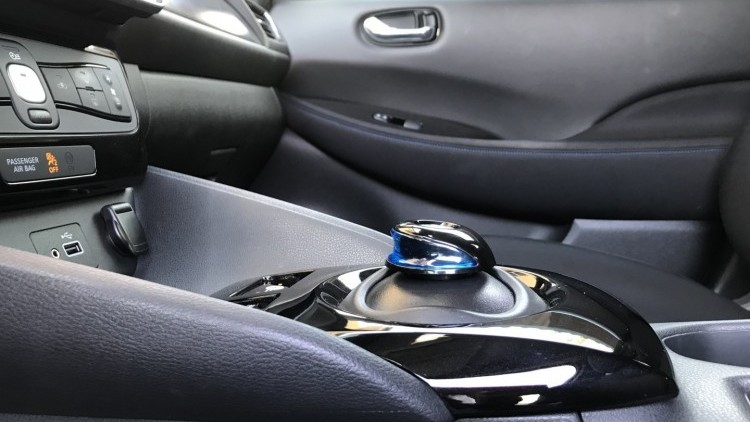 Nissan Leaf N-Connecta Two Tone Propilot Park
