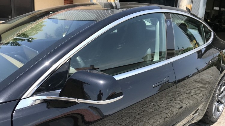 Tesla MODEL 3 Standard Range Plus RWD