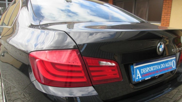 BMW S&eacute;rie 5 - 520 D LUXURY Auto