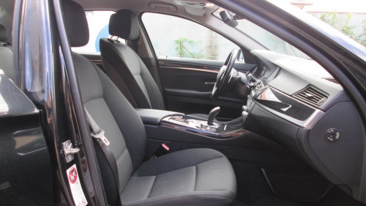 BMW S&eacute;rie 5 - 520 D LUXURY Auto