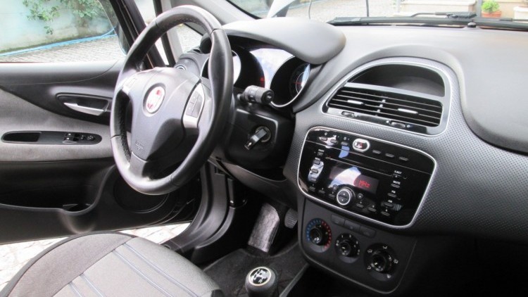 Fiat Punto EVO 1.2i " DYNAMIC S&S "
