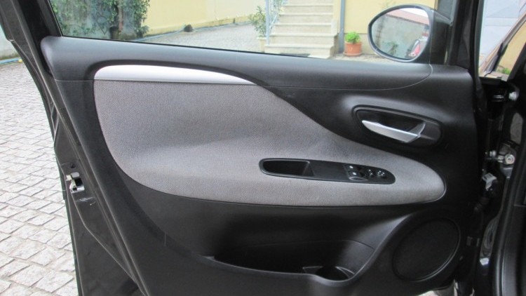 Fiat Punto EVO 1.2i " DYNAMIC S&S "
