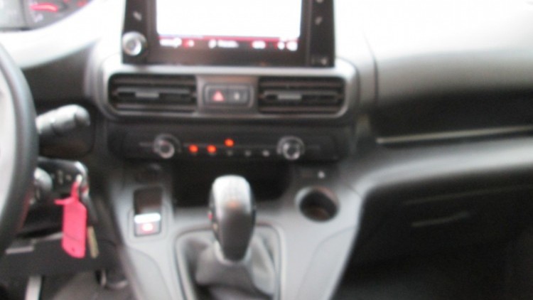 Peugeot Partner 1.6 BlueHdi 3 Lug CarPlay