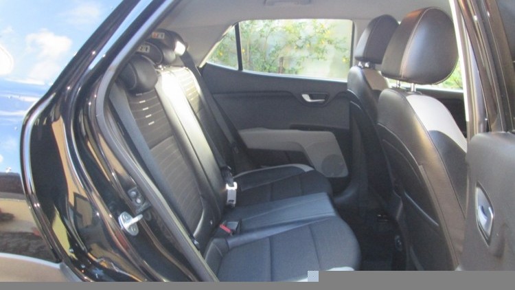 Kia STONIC 1.0 T-GDI TECH 7DCT