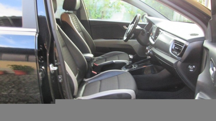 Kia STONIC 1.0 T-GDI TECH 7DCT