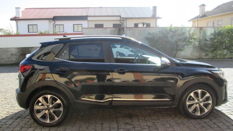 Kia STONIC 1.0 T-GDI TECH 7DCT